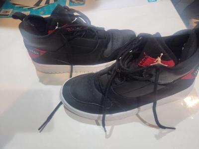 Nike Air Jordans Size 45Y - Thumbnail 2