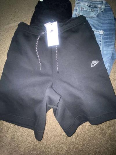 Nike Fleece Shorts - Thumbnail 2