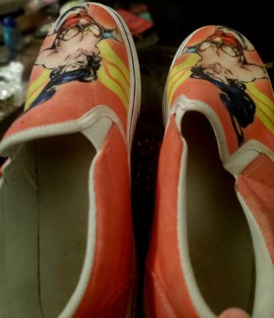 Wonder Woman vans slip on style shoes size womens 9 - Thumbnail 4