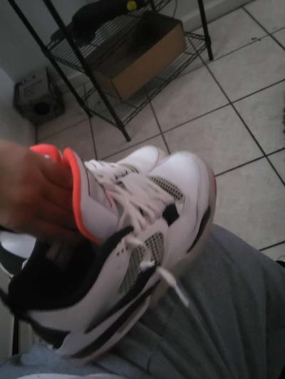 used jordans size 10 both for 25