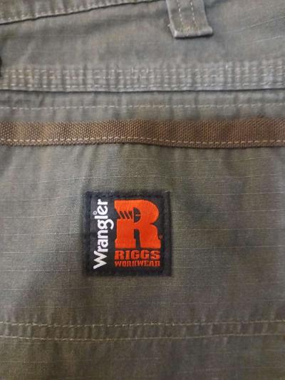Wrangler work cargo pants 34x32 - Thumbnail 4