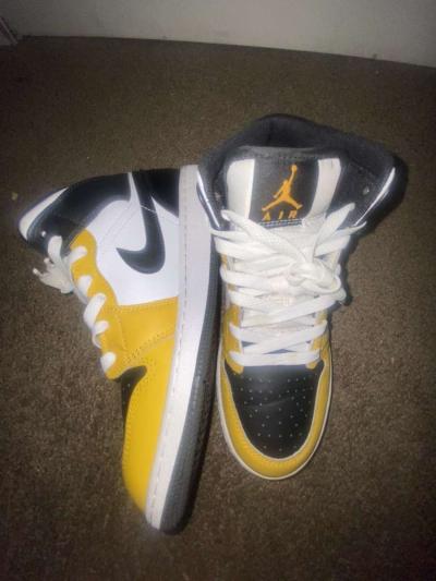 Air Jordan 1 Mid - Thumbnail 4