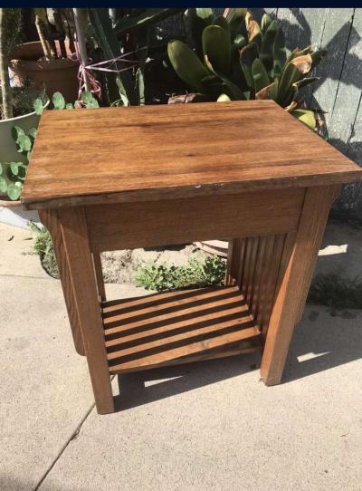 nightstand - Thumbnail 2