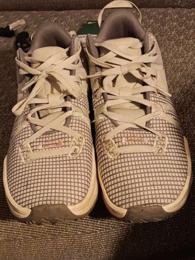 LeBron witness 7s size 13 - Thumbnail 5