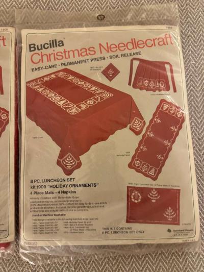 2018HMT Two New  Bucilla Christmas Needlecraft 8 Piece Lunch - Thumbnail 3