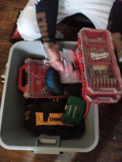 many different tools - Thumbnail 5