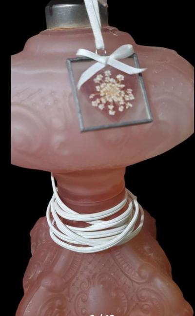 B  P PRINCESS FEATHER OIL LAMP COVERTED TO ELECTRIC - Thumbnail 6