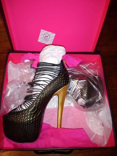 GREAT PRICES FOR BRAND NEW IN BOX LONDON TRASH WOMEN SHOES - Thumbnail 2