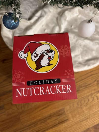 2041AIRT New 2024 Buc-ee's Christmas Nutcracker  Festive Christmas decorations collection - Thumbnail 2