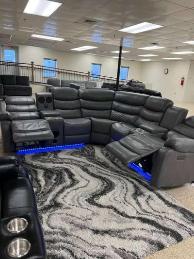 Se vende Seccional Reclinable electrico - Thumbnail 6