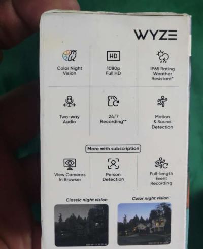 4 Wyze Security Cameras - Thumbnail 4
