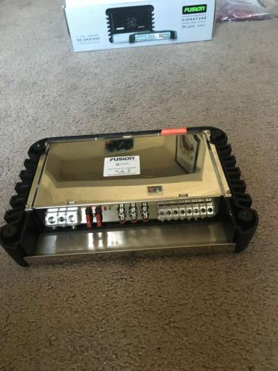 Brand new Fusion Amp 4 channel 1400 watt - Thumbnail 3