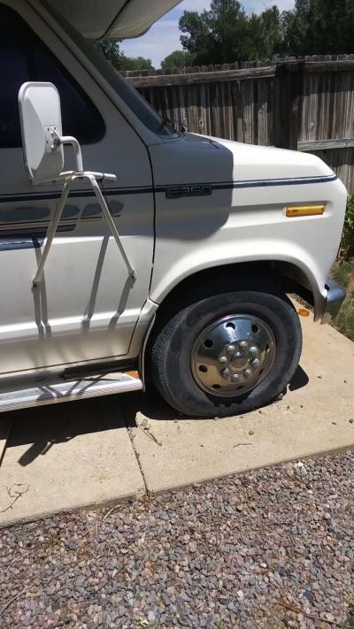 old non running RV camper - Thumbnail 5