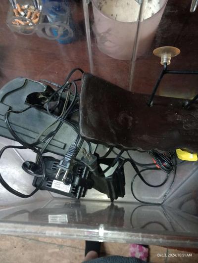 5 GALLON FISH TANK WITH COLOR CHANGING LED LIGHTS - Thumbnail 2