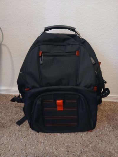 YOREPEK 18 4 LAPTOP BACKPACK W USB PORT - Thumbnail 3