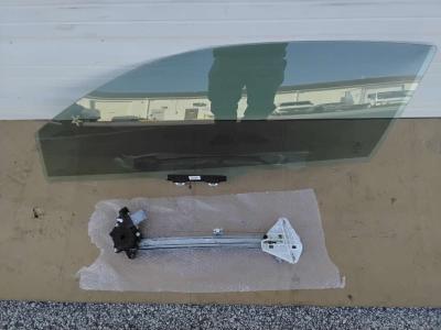 2018 Honda Civic Left Front Door Glass and Window Regulator - Thumbnail 2