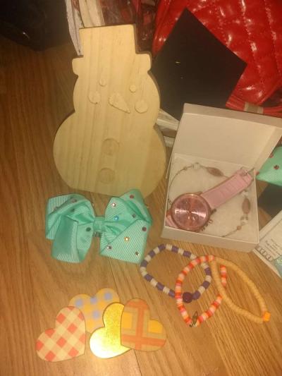 Girls Christmas gift basket - Thumbnail 5