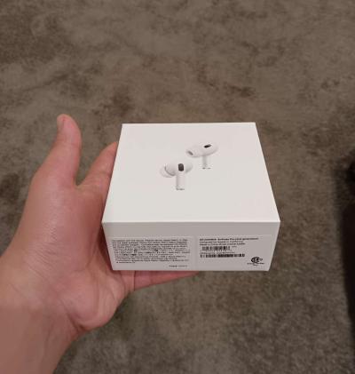 Apple Airpod 2nd Generation - Thumbnail 2