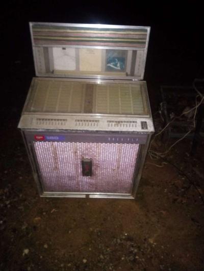 Rock ola jukebox - Thumbnail 2