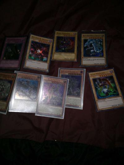 300 plus yugioh cards halifoil and rares - Thumbnail 3