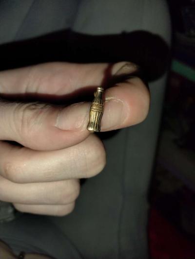 vintage CocaCola 10k yellow gold award pin - Thumbnail 3