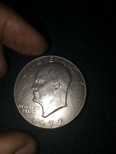 1972 eishnhower silver dollar rare flying eagle design - Clinton, Iowa