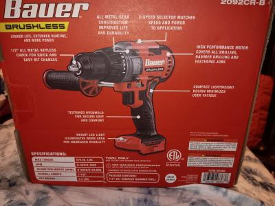 Drill batteries and charger - Thumbnail 2