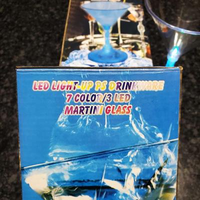 Light Up Martini Glasses  7 Color  3 LED  Plastic  Pack Of 4 - Thumbnail 3