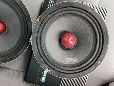 Car Audio Speakers and 2 amps - Thumbnail 4