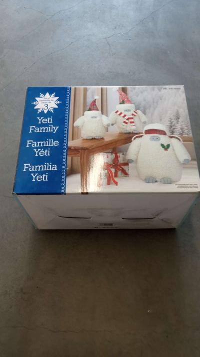 Christmas set of ensemble yeti family - Thumbnail 4