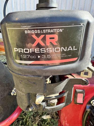 briggs nd stratton 127cc - Thumbnail 2