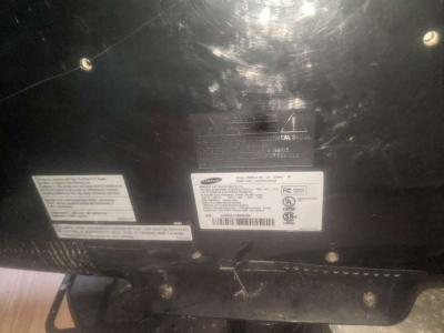 45 inch Samsung Tv - Thumbnail 3