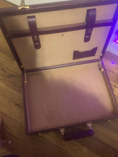 suitcases - Thumbnail 4