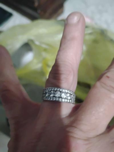 anniversary ring size 7 matches the wedding set I have here - Thumbnail 3