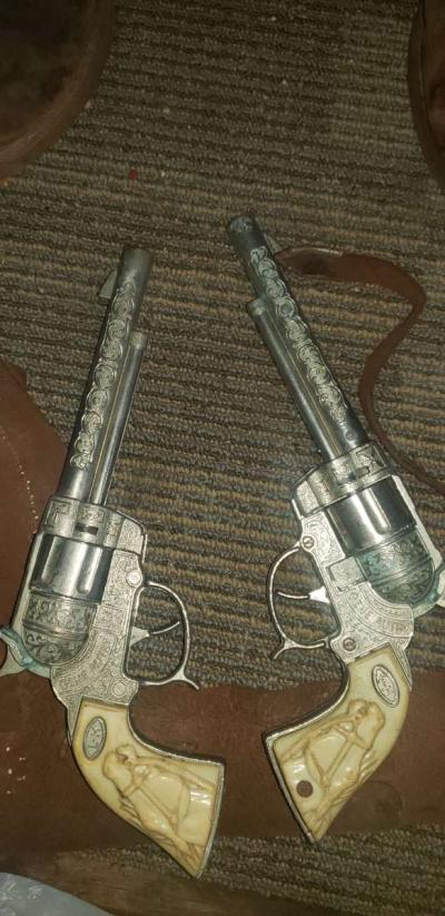 toy cap guns - Thumbnail 4