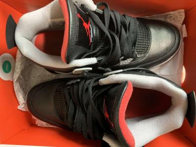 jordan retro 4s - Thumbnail 3