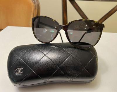 CHANEL Bijou Sunglasses Great Gift for the Fashionista - Thumbnail 5