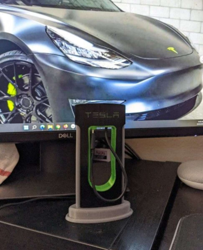 Tesla USB Charger - Thumbnail 3