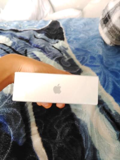 airpods 2nd generation - Thumbnail 3