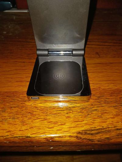 PASSPORT  WIRELESS CHARGING STATION - Thumbnail 3