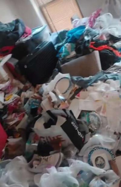 cleaning Home commercial and hoarding - Thumbnail 4