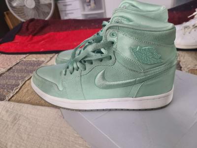 Jordan 1 Retro High Season of Her Mint Foam - Thumbnail 2