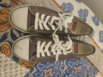 Levis Stan 80 Canvas Sneakers Gray Size 7 - Chicago, Illinois