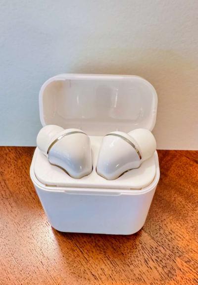 BRAND NEW Sentry Bluetooth Earbuds and Charging Cable - Thumbnail 3