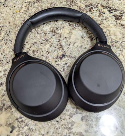 Sony Wh1000xm4 - Thumbnail 3