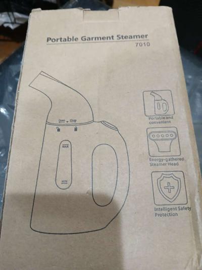 Portable Garment Steamer - Thumbnail 2
