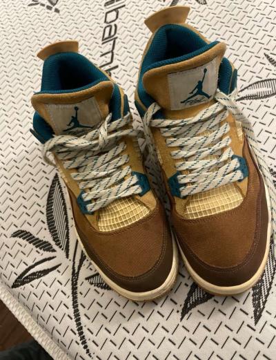 Jordans 4 - Thumbnail 3