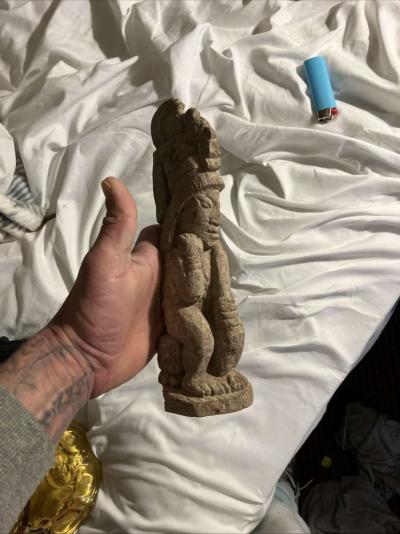 antique Aztec stone statue - Thumbnail 4