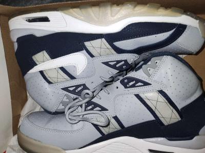 Like new condition 98 NIKE and Adidas - Thumbnail 3