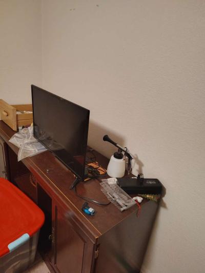 tools furniture miscellaneous house hold items - Thumbnail 4